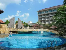 Lombok Raya Hotel