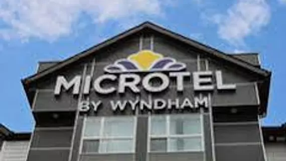 Microtel Inn & Suites By Wyndham Whitecourt | Alberta - Whitecourt (ve civarı) - Whitecourt