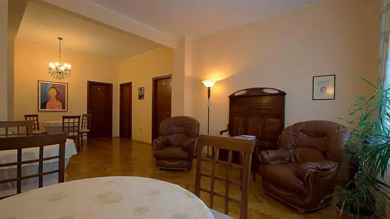 Casa Ferrari B & B | Sofya (ve civarı) - Sofya - Sofya Kent Merkezi