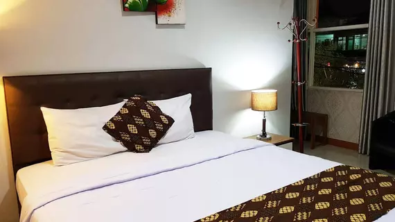 Rene Hotel | Yogyakarta Özel Bölgesi - Yogyakarta (ve civarı) - Yogyakarta - Kraton - Merkez Yogyakarta