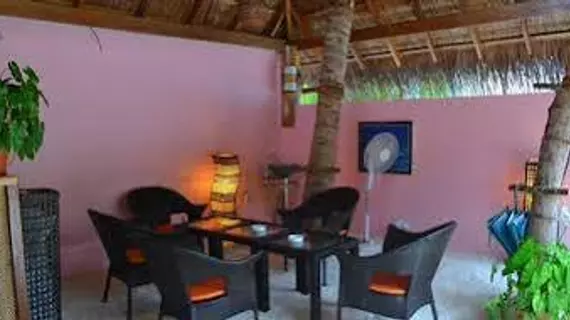 Rasdhoo Coralville | Maldivler - Kuzey Ari Mercan Adası - Rasdhoo