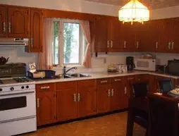 Niagara Falls Cottage Rental - Craig House | Ontario - Niagara Regional Belediyesi - Niagara Şelalesi (ve civarı), Kanada - Niagara Şelalesi