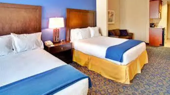 Holiday Inn Express Hotel & Suites Lake Elsinore | Kaliforniya - Riverside County - Temecula (ve civarı) - Lake Elsinore