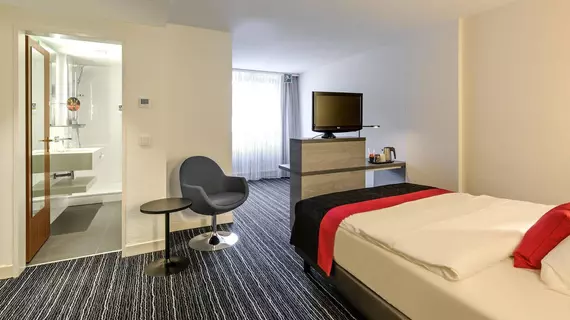 Mercure Hotel Duesseldorf Zentrum | Kuzey Ren-Westfalia - Düsseldorf (ve civarı) - Düsseldorf - City North