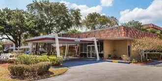 BAYMONT INN & SUITES SARASOTA