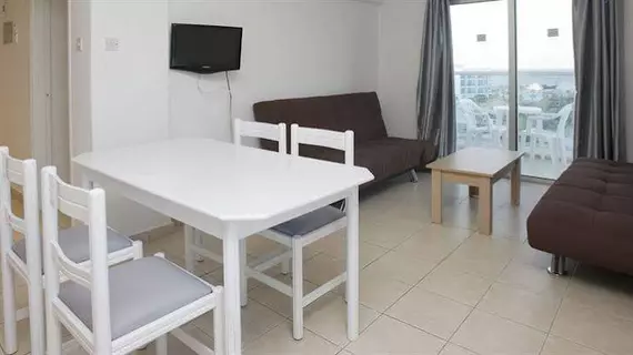 Trizas Hotel Apartments | Larnaka Bölgesi - Protaras