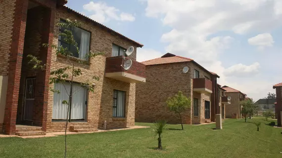 Fourways Apartments | Gauteng - City of Tshwane - Johannesburg (ve civarı) - Sandton