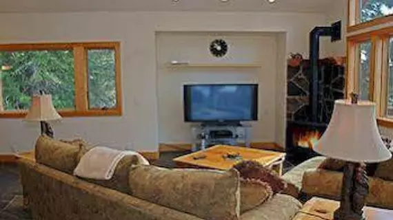 Tahoe City Retreat | Kaliforniya - Lake Tahoe (ve civarı) - Tahoe City