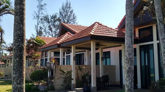 Sabah Beach Villas and Suites | Sabah - Kota Kinabalu (ve civarı) - Kota Kinabalu