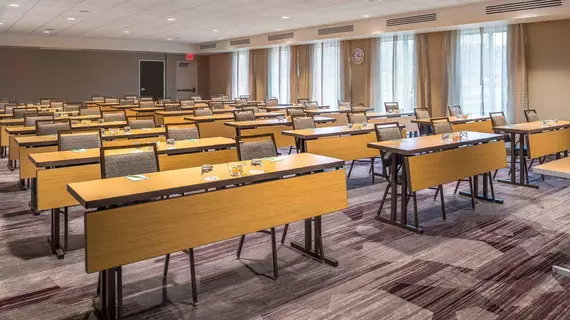 Courtyard by Marriott Detroit Farmington | Michigan - Detroit (ve civarı) - Farmington Hills