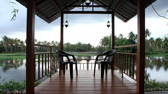 Punarnava Bamboo Lagoon Ayurveda Village | Kerala - Ernakulam Bölgesi - Koşin (ve civarı) - Koçi