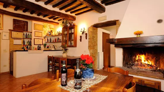 Agriturismo Sasso Rosso | Umbria - Perugia (vilayet) - Assisi