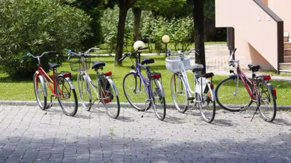 Villaggio Turistico Lugana Marina | Lombardy - Brescia (il) - Sirmione