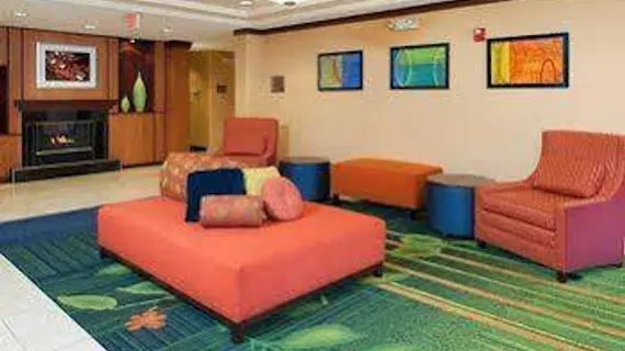 Fairfield Inn & Suites Muskegon Norton Shores | Michigan - Muskegon (ve civarı) - Norton Shores