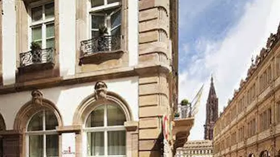 Hôtel Gutenberg | Grand Est - Bas-Rhin (bölge) - Strasbourg (ve civarı) - Strazburg - Kent Merkezi - Petite Fransa