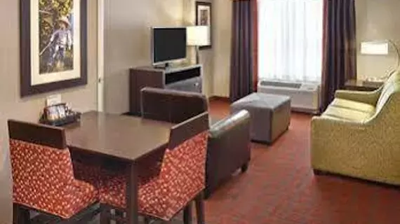 Homewood Suites Calgary Airport | Alberta - Calgary (ve civarı) - Calgary