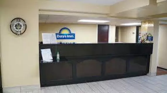 Days Inn Goodlettsville | Tennessee - Nashville-Davidson - Nashville (ve civarı) - Goodlettsville