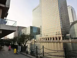 Zen Apartments - Canary Wharf | Londra (ve civarı) - North London