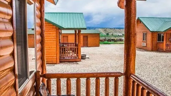 Bryce Country Cabins | Utah - Tropic