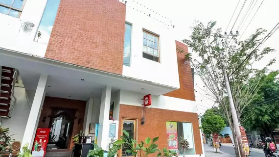 NIDA Rooms Jembatan Merah Depok | Yogyakarta Özel Bölgesi - Yogyakarta (ve civarı) - Depok - Condongcatur