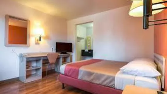 Motel 6 Escondido | Kaliforniya - San Diego County - Escondido