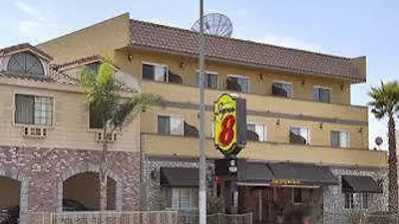 Super 8 by Wyndham Inglewood LAX LA Airport | Kaliforniya - Los Angeles County - Los Angeles - LAX Bölgesi