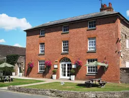 The Clive Restaurant With Rooms | Shropshire (kontluk) - Ludlow - Bromfield