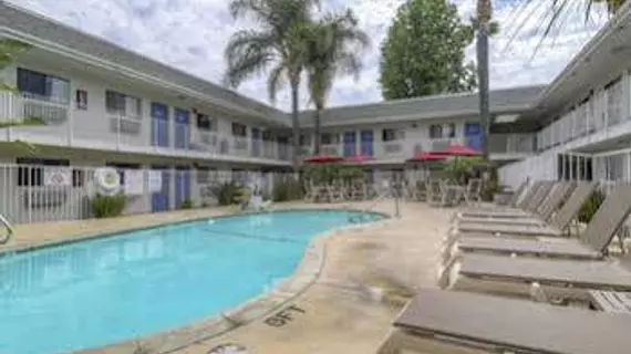 Motel 6 Los Angeles - Baldwin Park | Kaliforniya - Los Angeles County - San Gabriel Valley