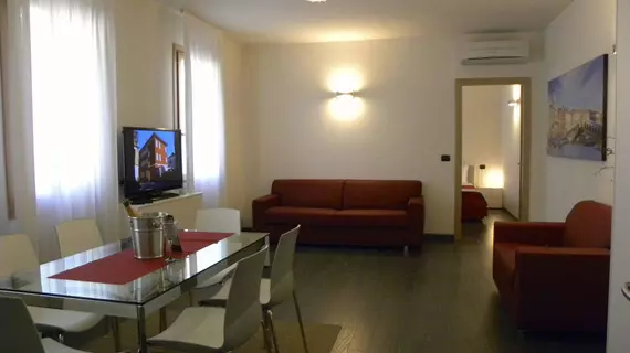 Venice Apartments Dante | Venedik (ve civarı) - Mestre