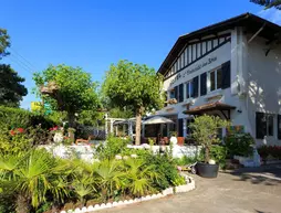 Logis Hôtel Emeraude Des Bois | Nouvelle-Aquitaine - Landes (bölge) - Mimizan