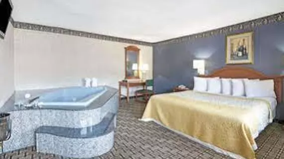 Days Inn and Conference Center Branford | Connecticut - New Haven (ve civarı) - Branford