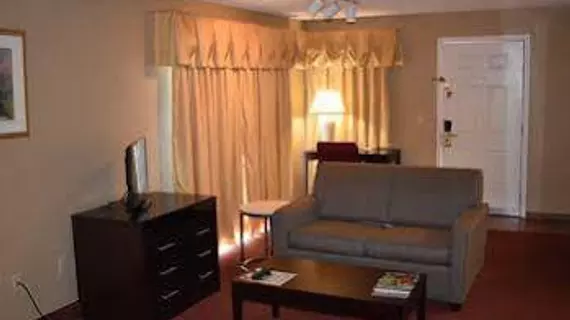 Hawthorn Suites Wichita East | Kansas - Wichita (ve civarı) - Viçita