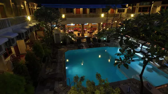 Rosani Hotel | Bali - Kuta - Legian Kent Merkezi