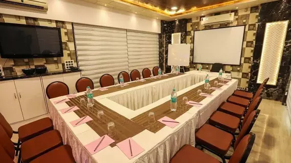 Jyoti Dwelling Hotel | Maharaştra - Raigad - Bombay (ve civarı) - Bombay - Malad - Batı Banliyöleri