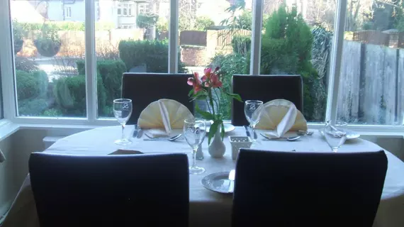 Shrewsbury Lodge Hotel And Restaurant | Merseyside (ilçe) - Liverpool (ve civarı) - Birkenhead - Oxton