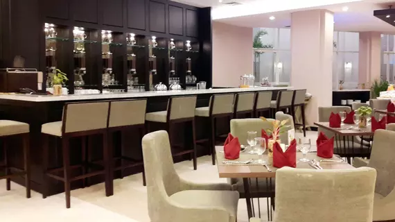 Swiss-Belinn Tunjungan | Doğu Cava - Surabaya