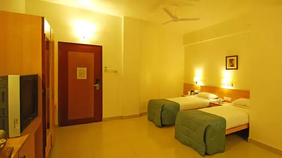 Phoenix Hotel | Maharaştra - Pune Bölgesi - Pune