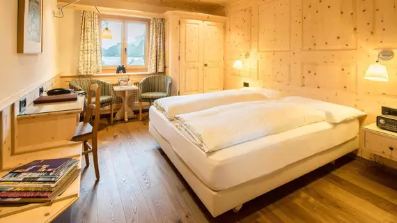 Hotel Chesa Randolina | Maloja District - Graubuenden - Sils im Engadin-Segl - Sils-Maria