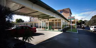 Parkville Motel