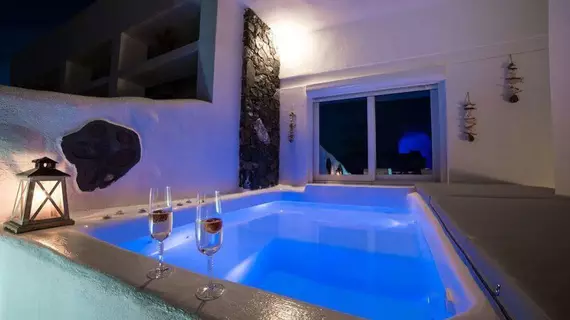 Fira Deep Blue Suite | Ege Adaları - Santorini