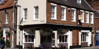 The Tudor Rose Hotel