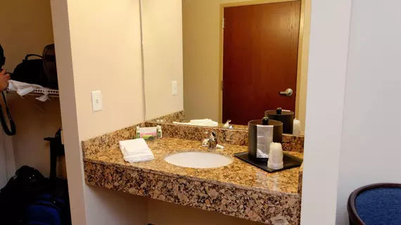 Boulders Inn & Suites | Iowa - Burlington (ve civarı) - Fort Madison