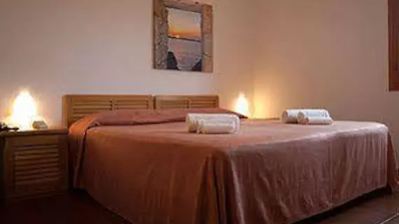 Hotel Garibaldi | Sardinya - Sassari - La Maddalena