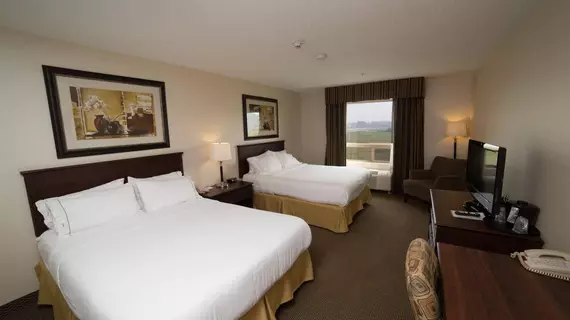 Holiday Inn Express Hotel & Suites Whitecourt Southeast | Alberta - Whitecourt (ve civarı) - Whitecourt