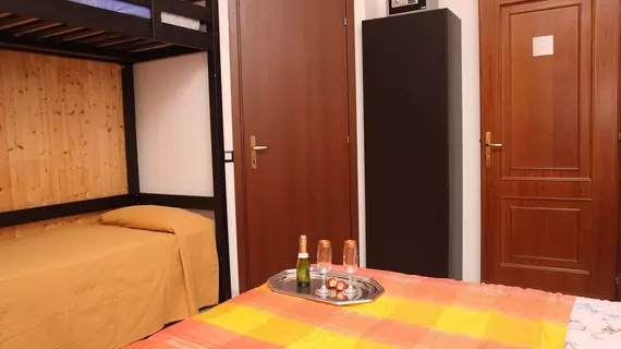 Bijou Rome Guest House | Lazio - Roma (ve civarı) - Campagnano di Roma