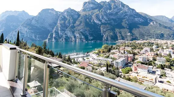 Hotel Benacus | Trentino-Alto Adige - Trento İli - Riva del Garda