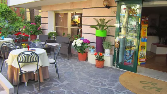 Hotel Mamy | Emilia-Romagna - Rimini