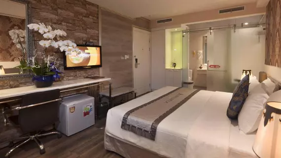 Sun Flower Luxury Hotel | Binh Duong (vilayet) - Ho Şi Min Şehri (ve civarı) - Ho Chi Minh City - Quận 1 - Japon Mahallesi