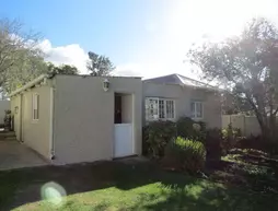 AppleBee Guest Cottage | Eastern Cape - Makana - Grahamstown