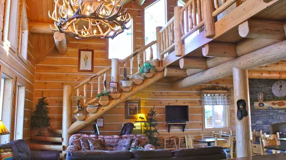 Cabin Creek Inn | Wyoming - Thayne